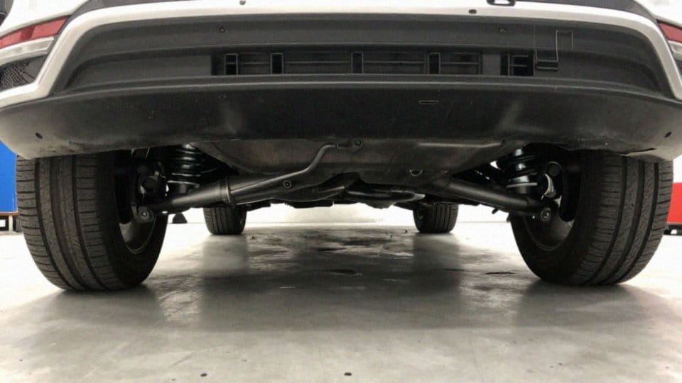Jaki napęd oferuje Audi A6 2.0 TFSI?